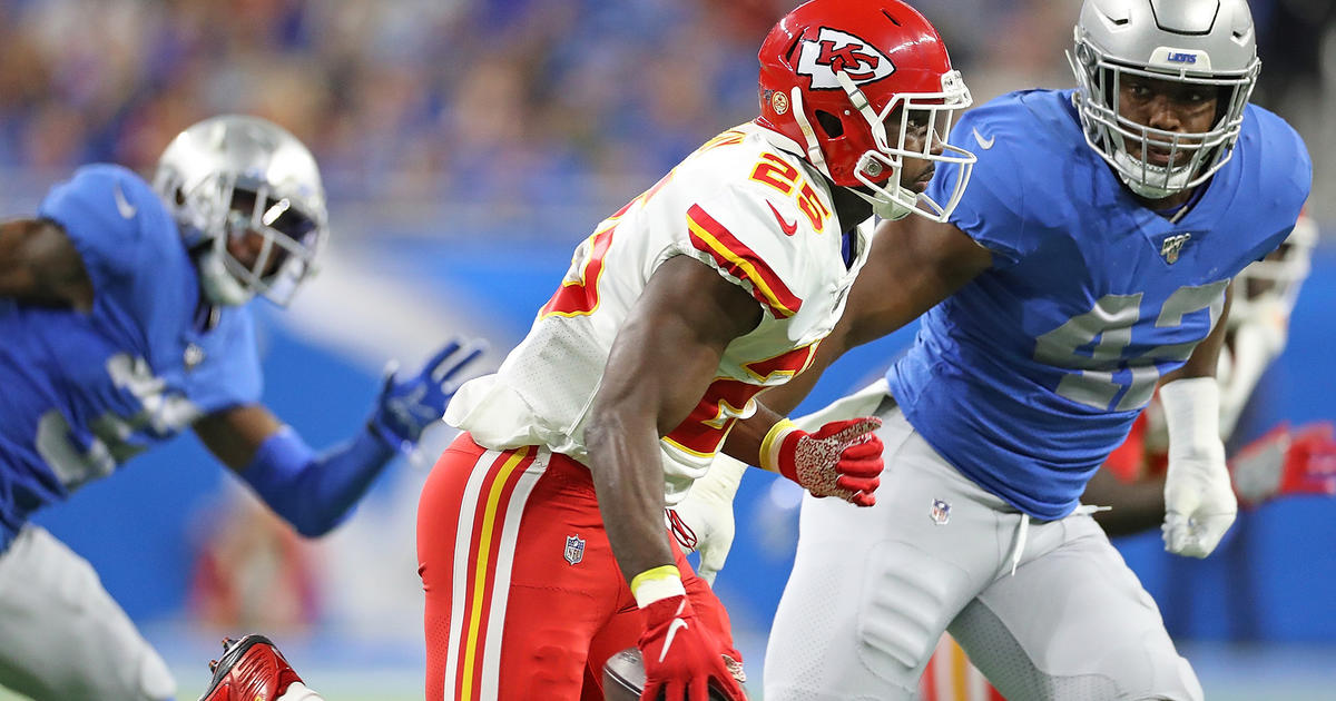 Kansas City Chiefs quarterback Patrick Mahomes (15) watches against the Detroit  Lions during an NFL football game in Detroit, Sunday, Sept. 29, 2019. (AP  Photo/Paul Sancya Stock Photo - Alamy