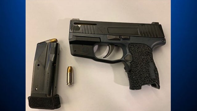 PIT-hand-gun-29.jpg 