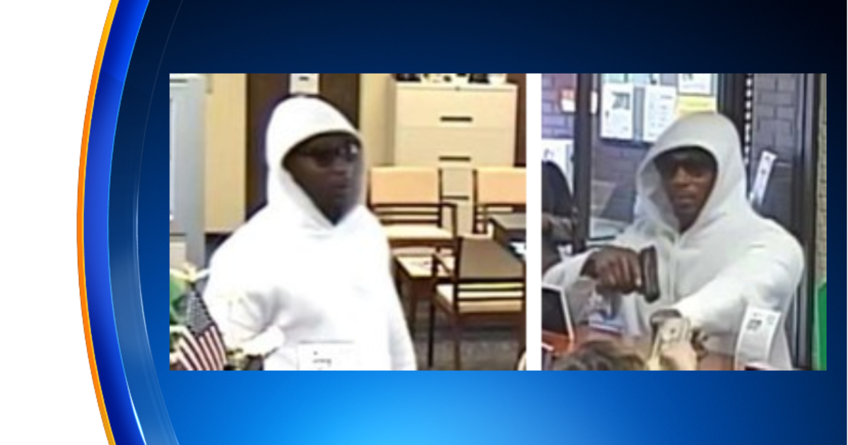 Fbi Searching For Man Wanted In 2 Illinois Bank Robberies Cbs Chicago