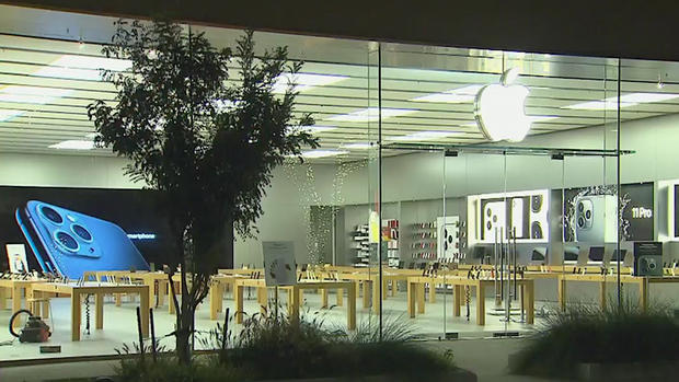 Apple store robbery 1 