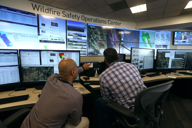 California's PG&E Offers Media Tour Of It's Wildfire Operations Center 