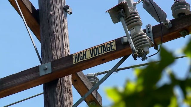 high_voltage_line_101019.jpg 