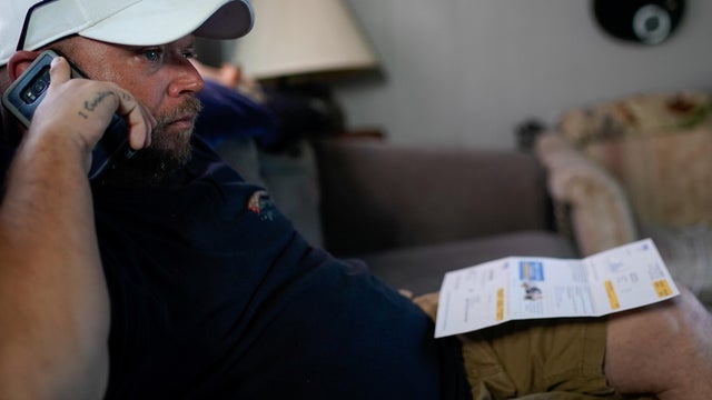 UAW workers battle bill collectors as strike continues in Bowling Green 