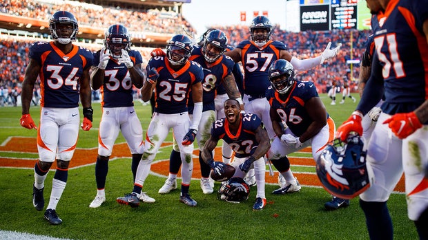 Tennessee Titans v Denver Broncos 