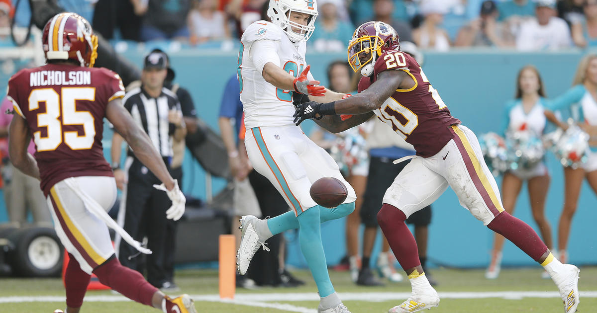 McLaurin helps Redskins earn 1st win against Dolphins