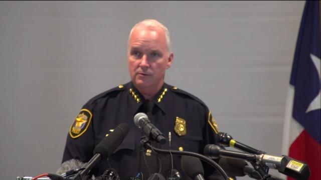 cbsn-fusion-fort-worth-police-give-update-on-officer-charged-with-murder-thumbnail-373070-640x360.jpg 