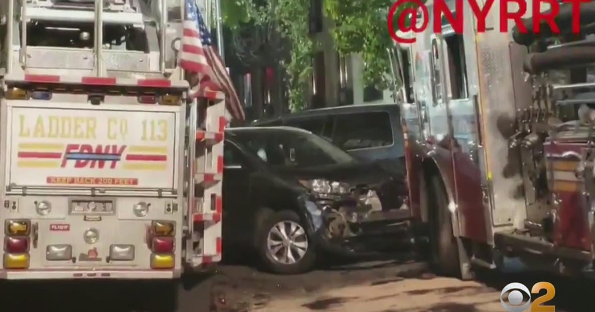 2 Fire Trucks Crash In Brooklyn, Minor Injuries Reported CBS New York