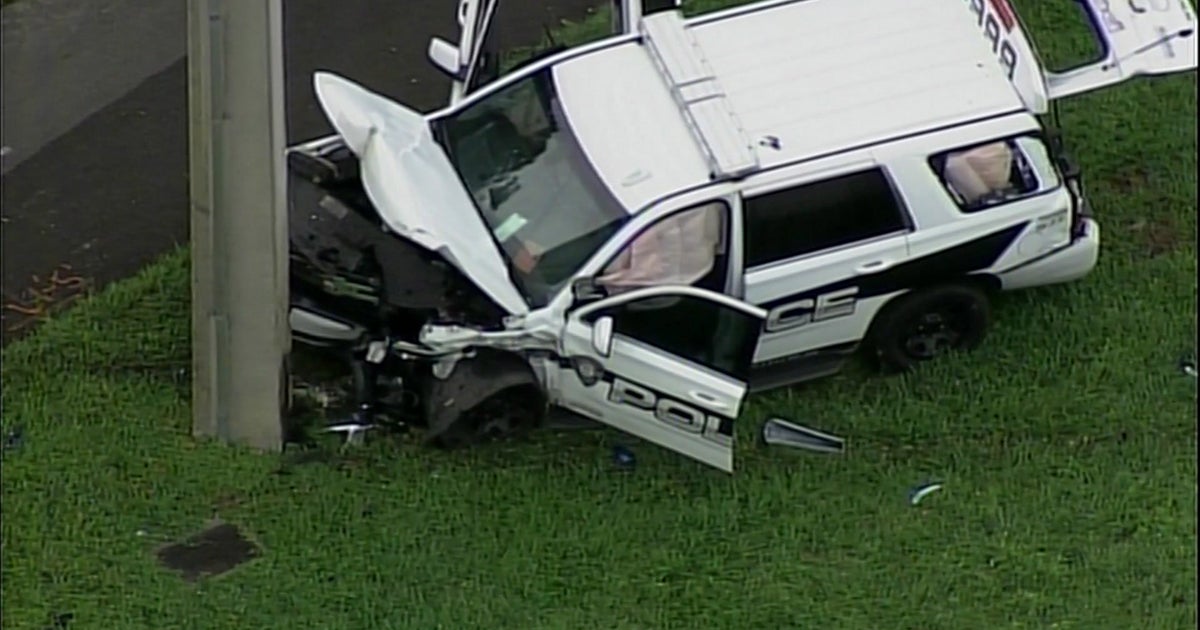 Pembroke Pines Officer Injured In Morning Crash - CBS Miami