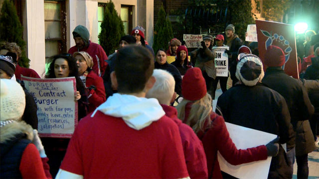 Chicago_Teachers_Strike_1022.jpg 