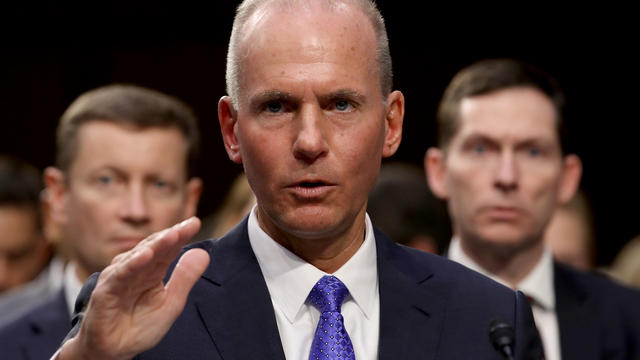 Dennis-Muilenburg.jpg 