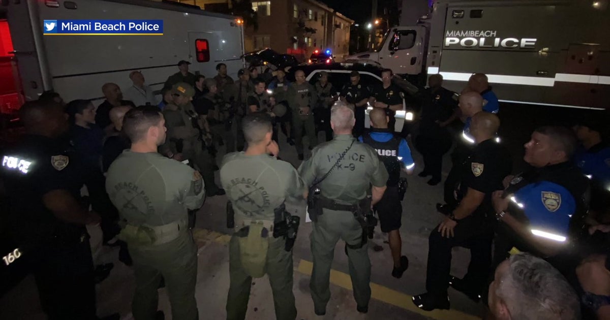 Miami Beach Police Find Dead Body In Home Where Barricaded Man ...