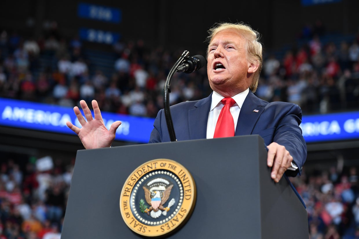 Trump rally Lexington, Kentucky: President Donald Trump rallies ...