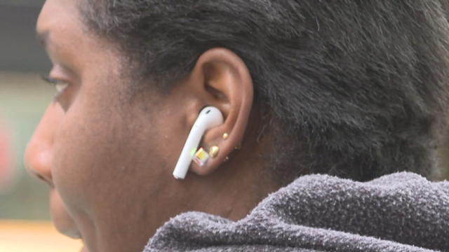 airpods.jpg 