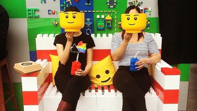 brick-bar-legos.jpg 