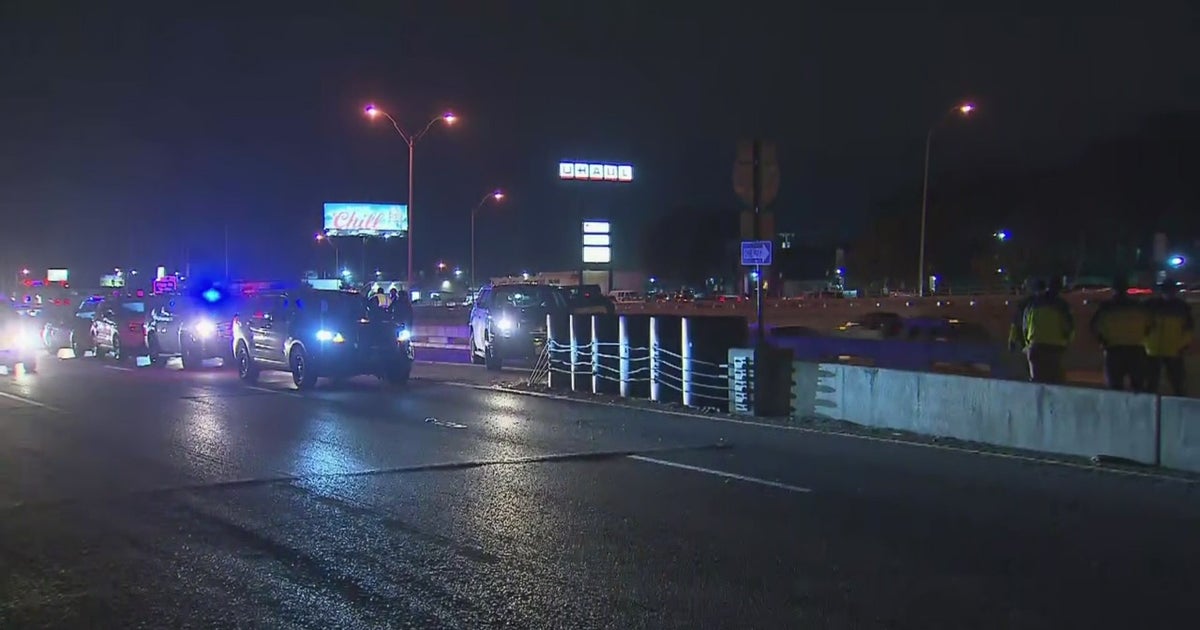 1 Dead, 2 Injured After Vehicle Crashes Into Pedestrian In Fort Worth ...