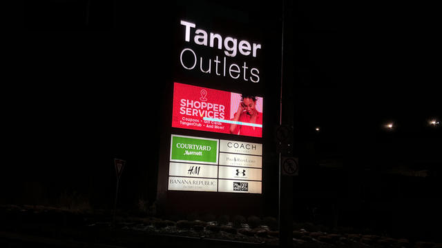 tangeroutlets.jpg 