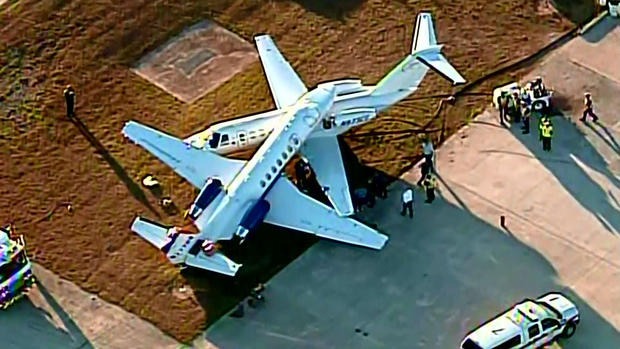 Plane From San Jose Crashes in San Antonio Texas 