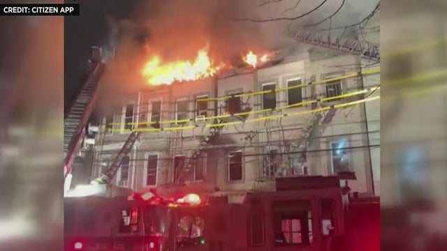 bronxapartmentfire1.jpg 