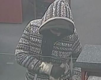 FBI Searching For Woman Accused Of Robbing Bank In Loop - CBS Chicago