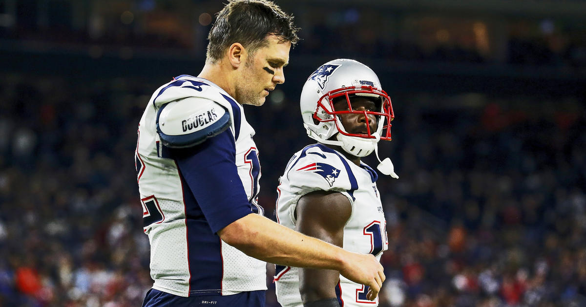 NFL Notes: For the Patriots, re-signing Devin McCourty now an absolute must