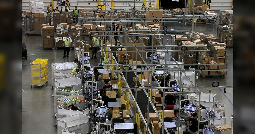 Amazon's Huge, Efficient Tracy Shipment Center Speeds Up Cyber Monday ...