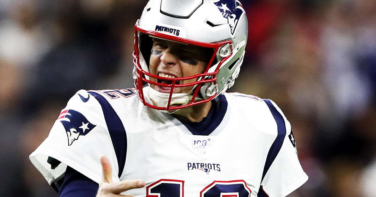 Mic'd Up Video Shows What Tom Brady Said To Receivers On Sideline In  Houston - CBS Boston