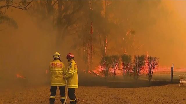 1207-cbsn-sydneyfires-1990238-640x360.jpg 