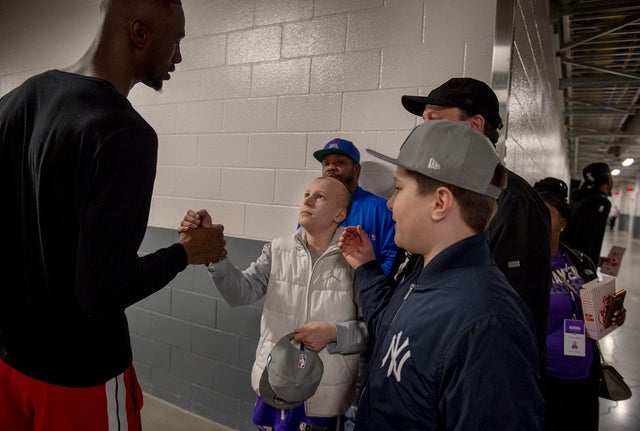 'Never surrender': 14-year-old cancer survivor shares inspirational story with Kings 