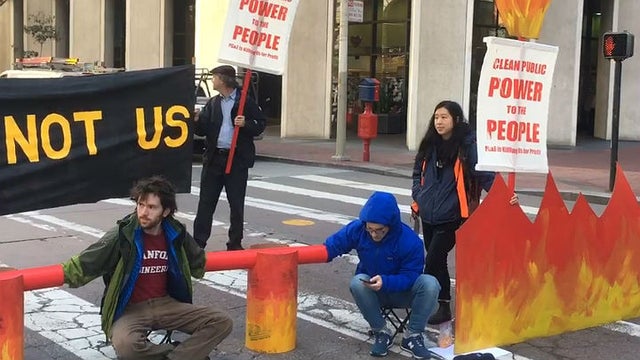 pge-protest-kpix.jpg 