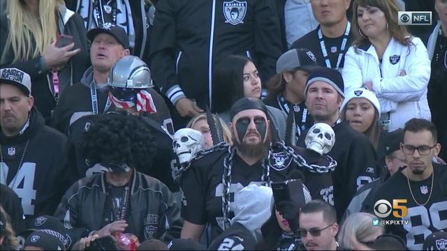 raiders-crowd.jpg 