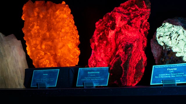 minerals-fluorescing-after-exposure-to-uv-light-verne-lehmberg-promo.jpg 