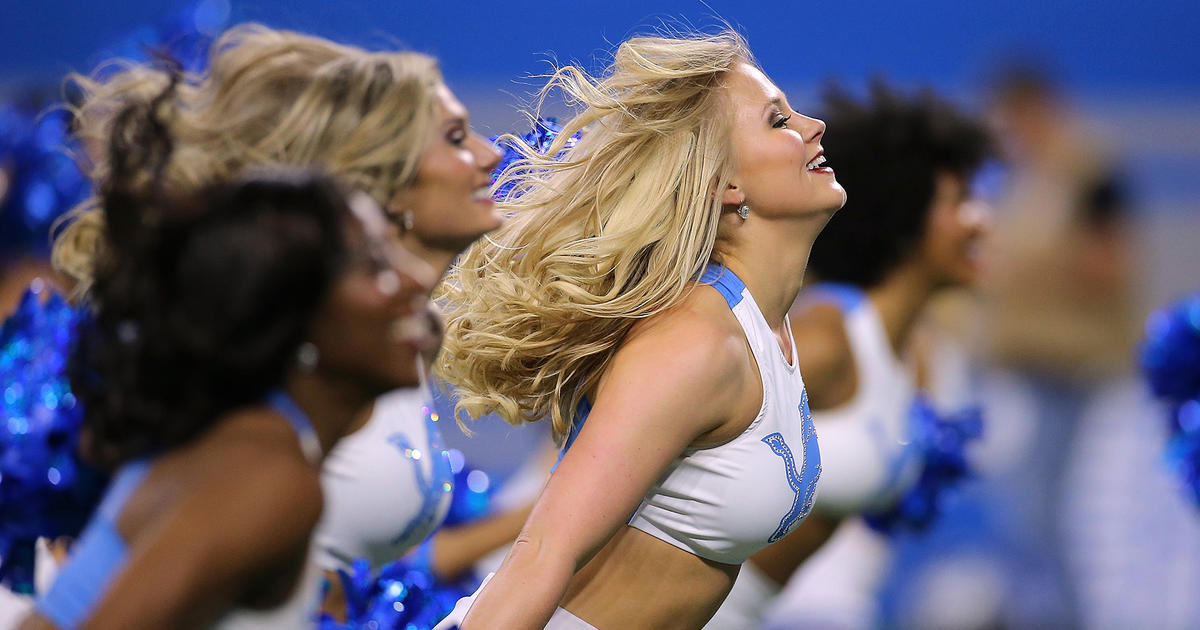 Lions vs. Browns: Cheerleader photos