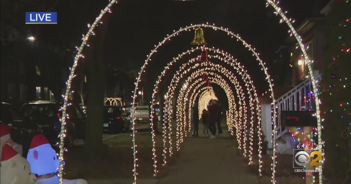 Holiday Arch Display Brings Albany Park Block Together CBS Chicago