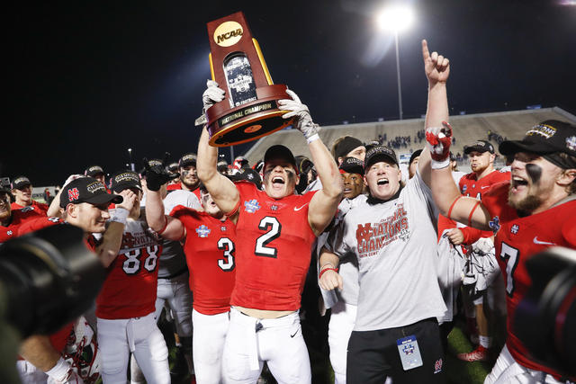 North Central Cardinals have the NCAA Division III football title