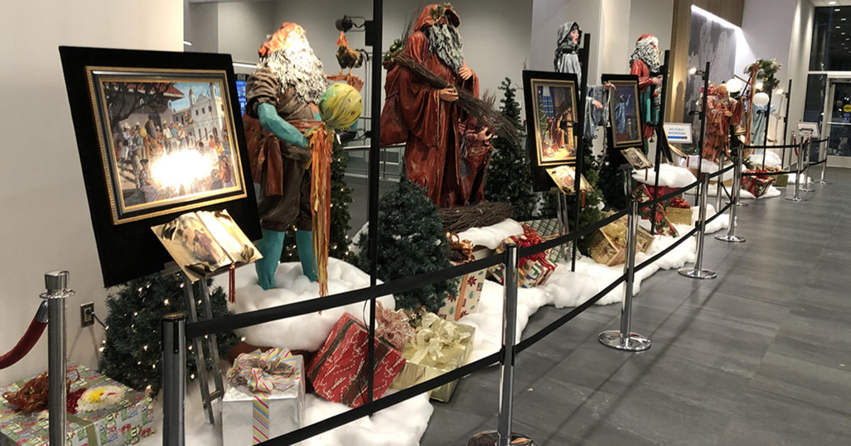 LifeSize Santas From Cultures Around The World On Display In