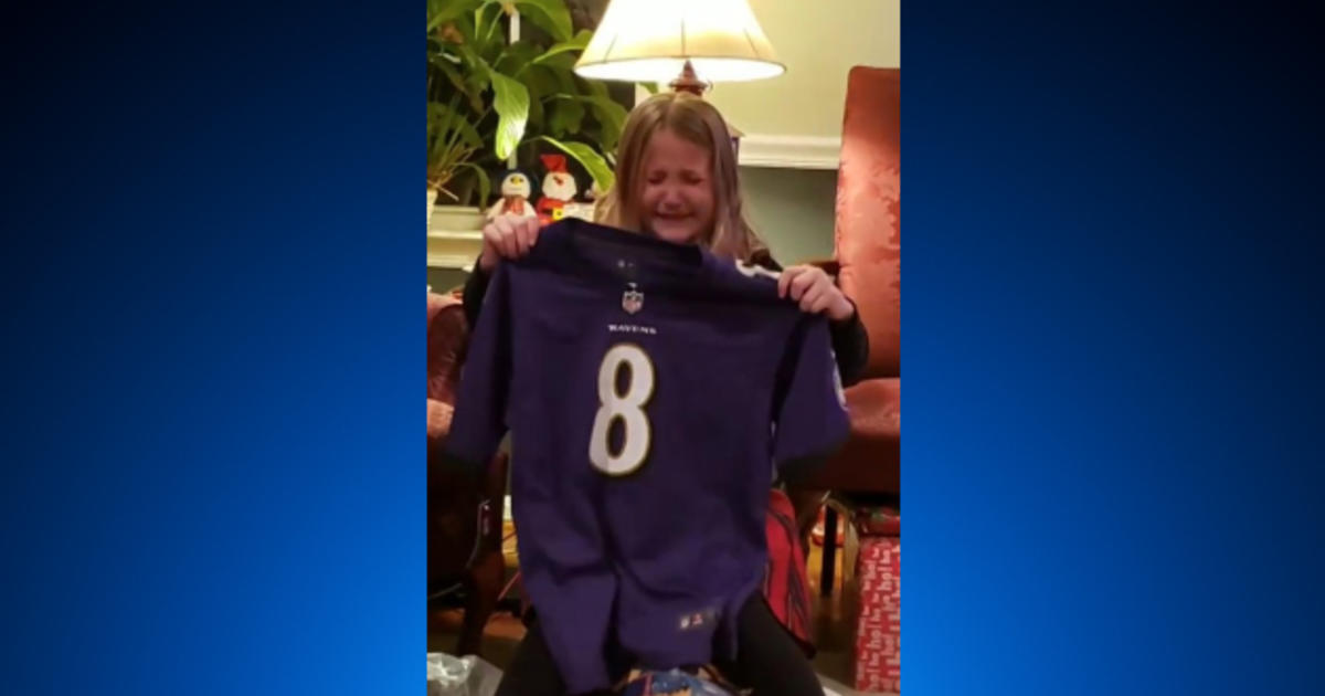 Ravens giving away a signed Lamar Jackson jersey for Christmas