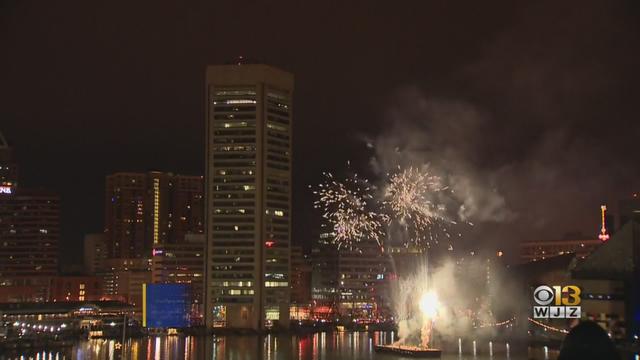 new-years-fireworks-inner-harbor.jpg 