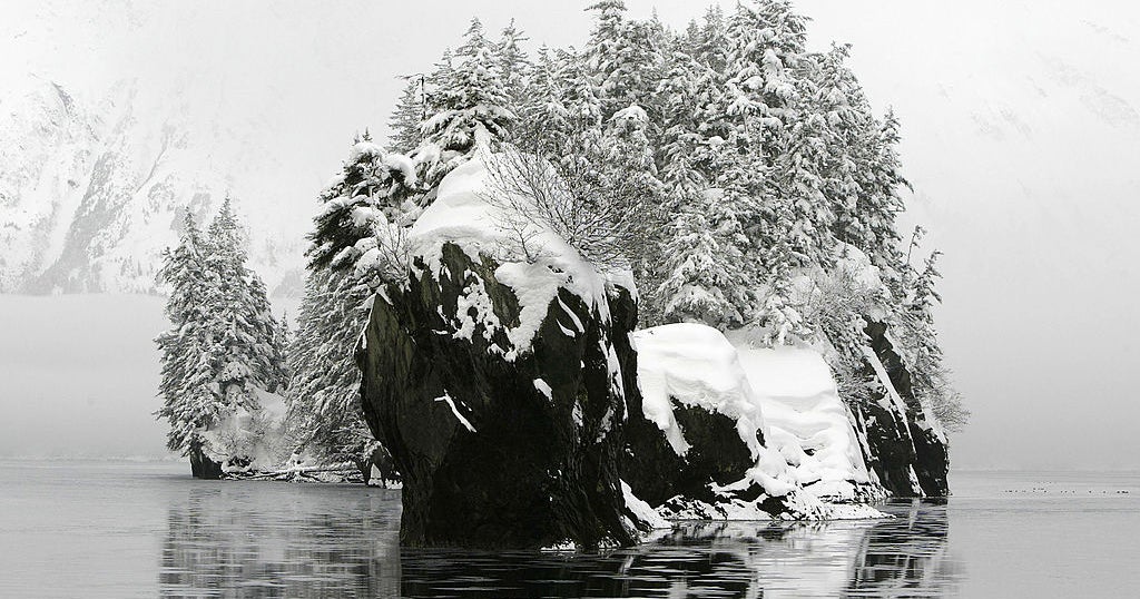 Boiling Water Turns To Snow In Negative Temperatures CW Atlanta