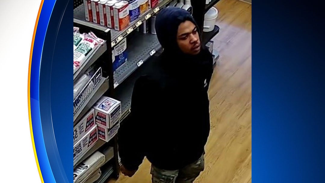 Fort Worth Sherwin Williams Armed Robbery Suspect On Run For 2 Weeks ...