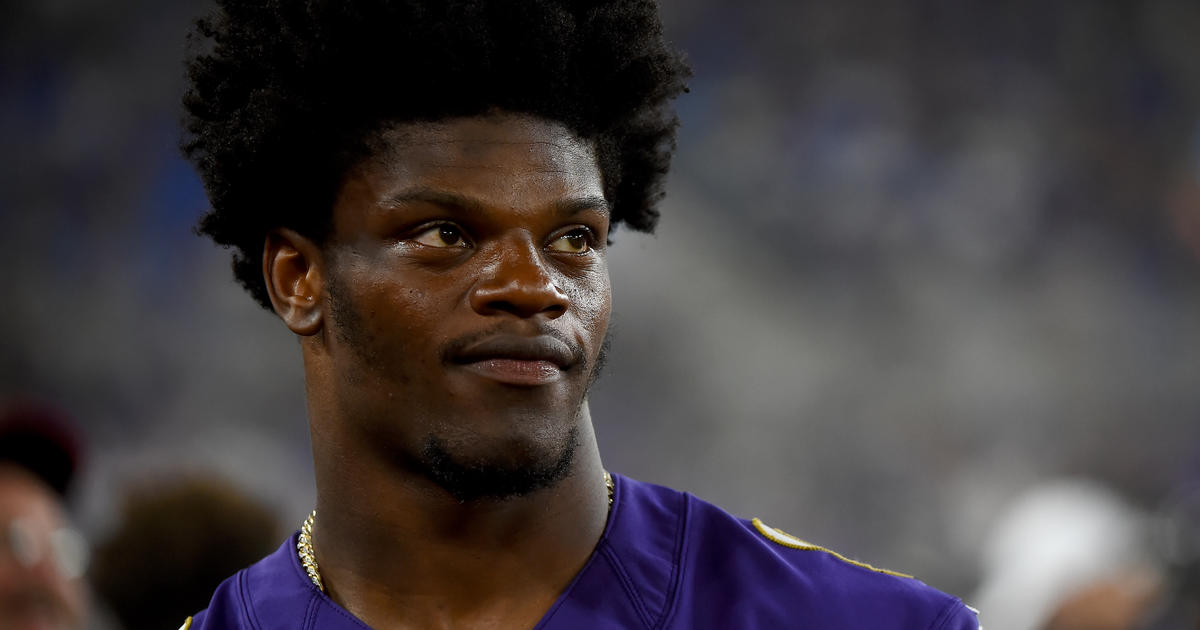 Baltimore Ravens' Lamar Jackson sues  over merchandise sales 