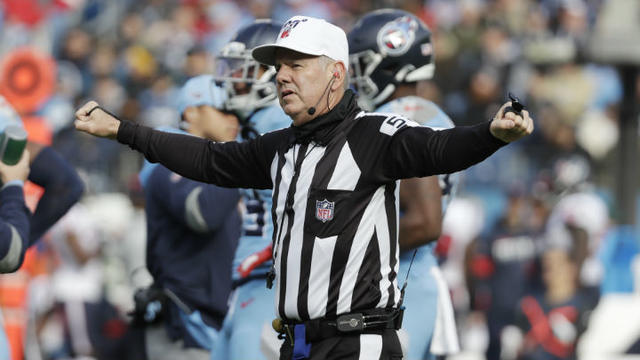 NFL-Referee-Bill-Vinovich-AP-Photo-.jpg 