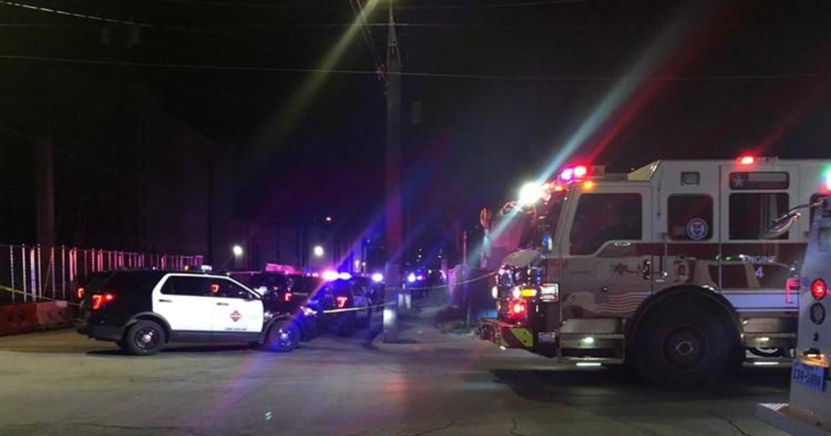 San Antonio shooting leaves 2 dead, 5 injured at the Ventura bar