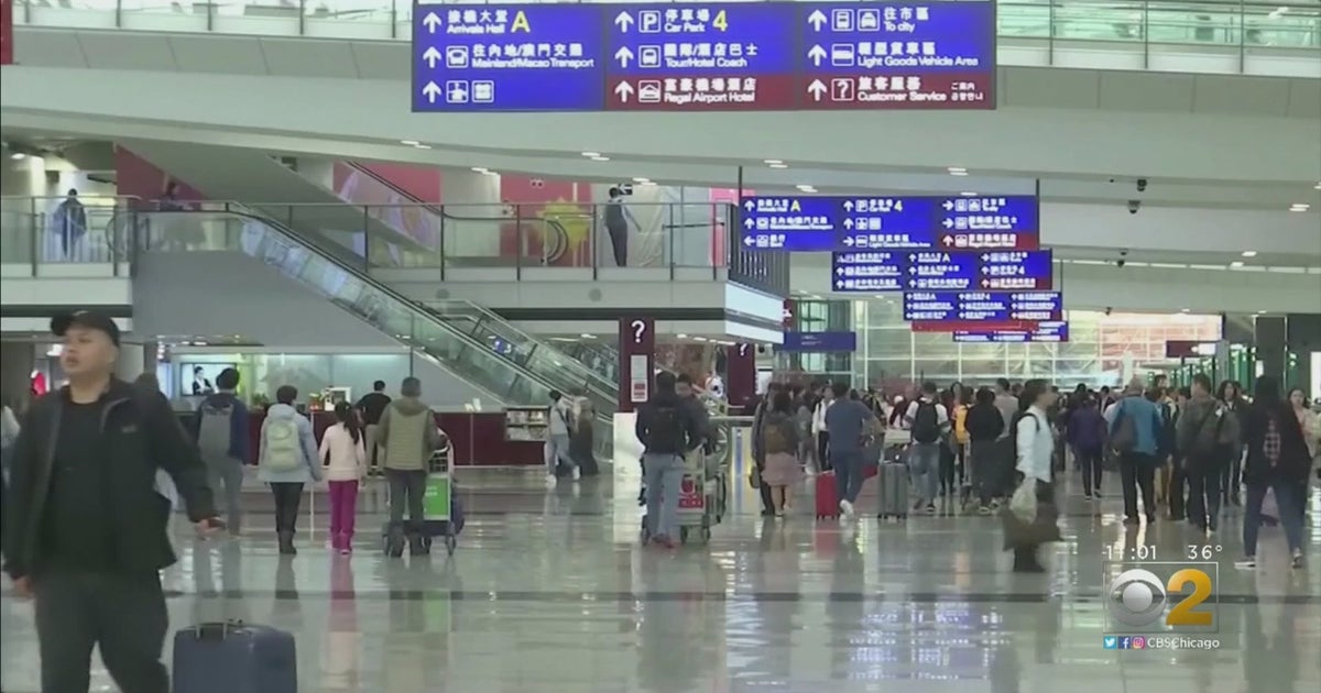 Police, FBI investigate after disturbance onboard plane at O'Hare CBS