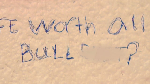 GOLDEN BATHROOM STICKY NOTES PKG.transfer_frame_827 