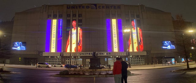 Kobe Bryant United Center Tribute 