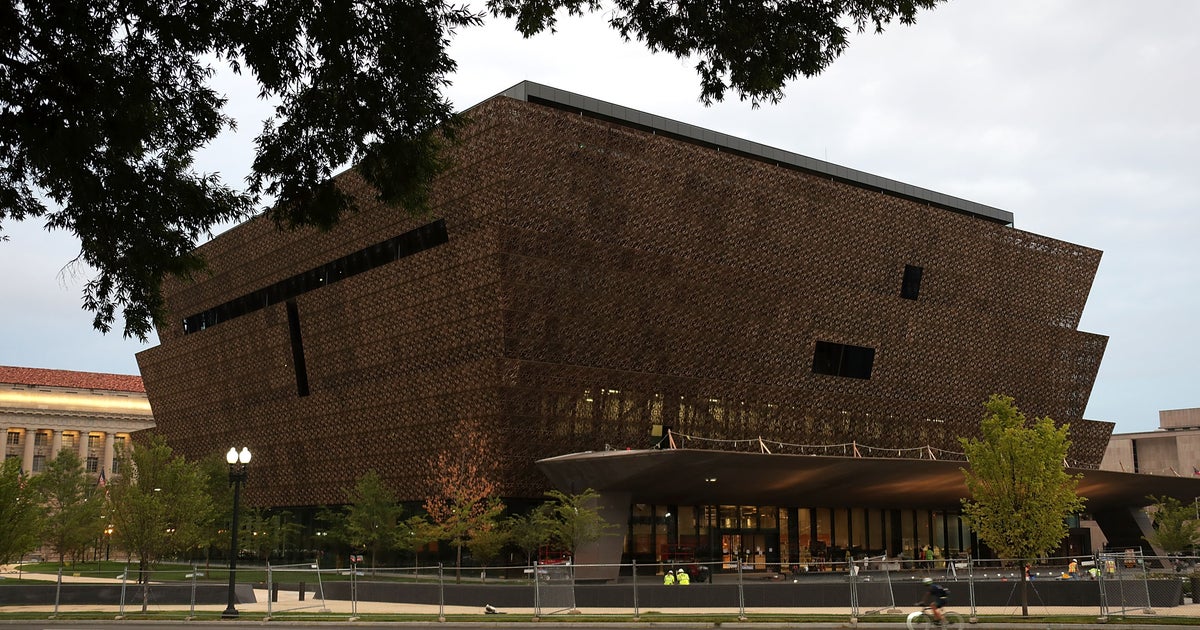White House launching review of Smithsonian museums to 