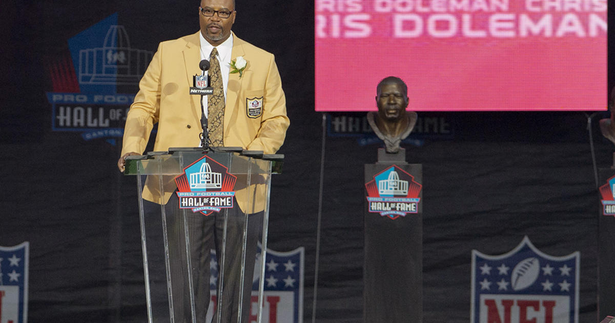 Chris Doleman, Hall of Fame defensive end, dies at 58