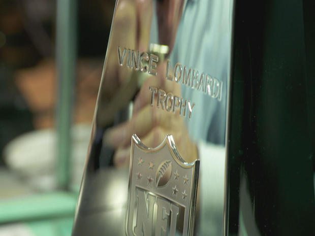 vince-lombardi-trophy-engraving-poromo.jpg 