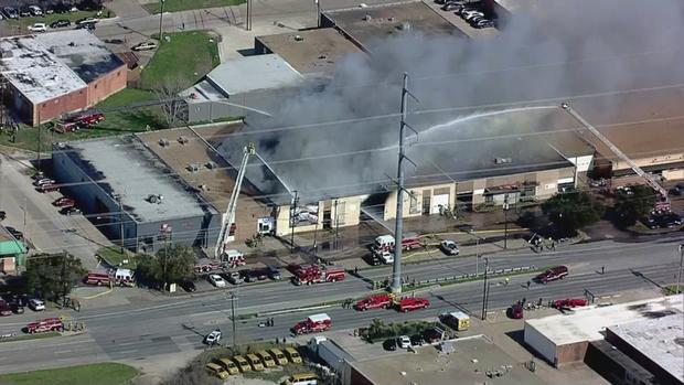 Dallas 3-alarm fire 