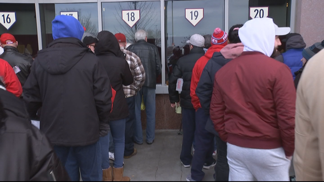 Phillies-Tix-Sales-Raw-2-12-concatenated-100304_frame_7707.png 